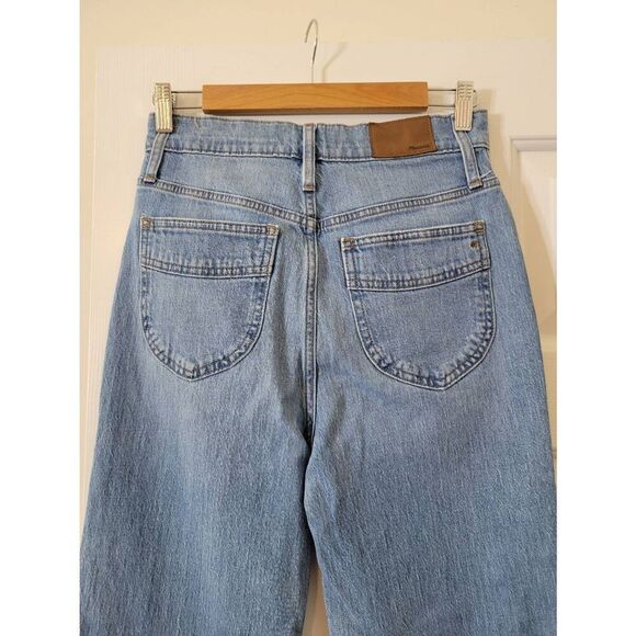 Madewell 11" High-Rise Flare Jeans in Conwell Wash 26  $135 - Picture 6 of 11